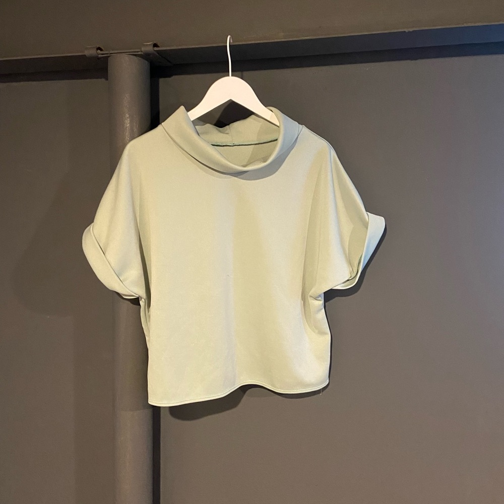 Oversized Crop Top